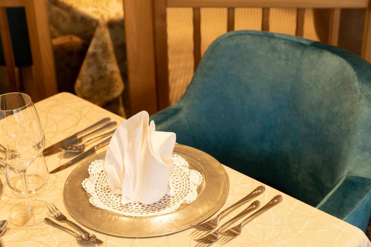 Hotel Burggraeflerhof Merano Kültér fotó