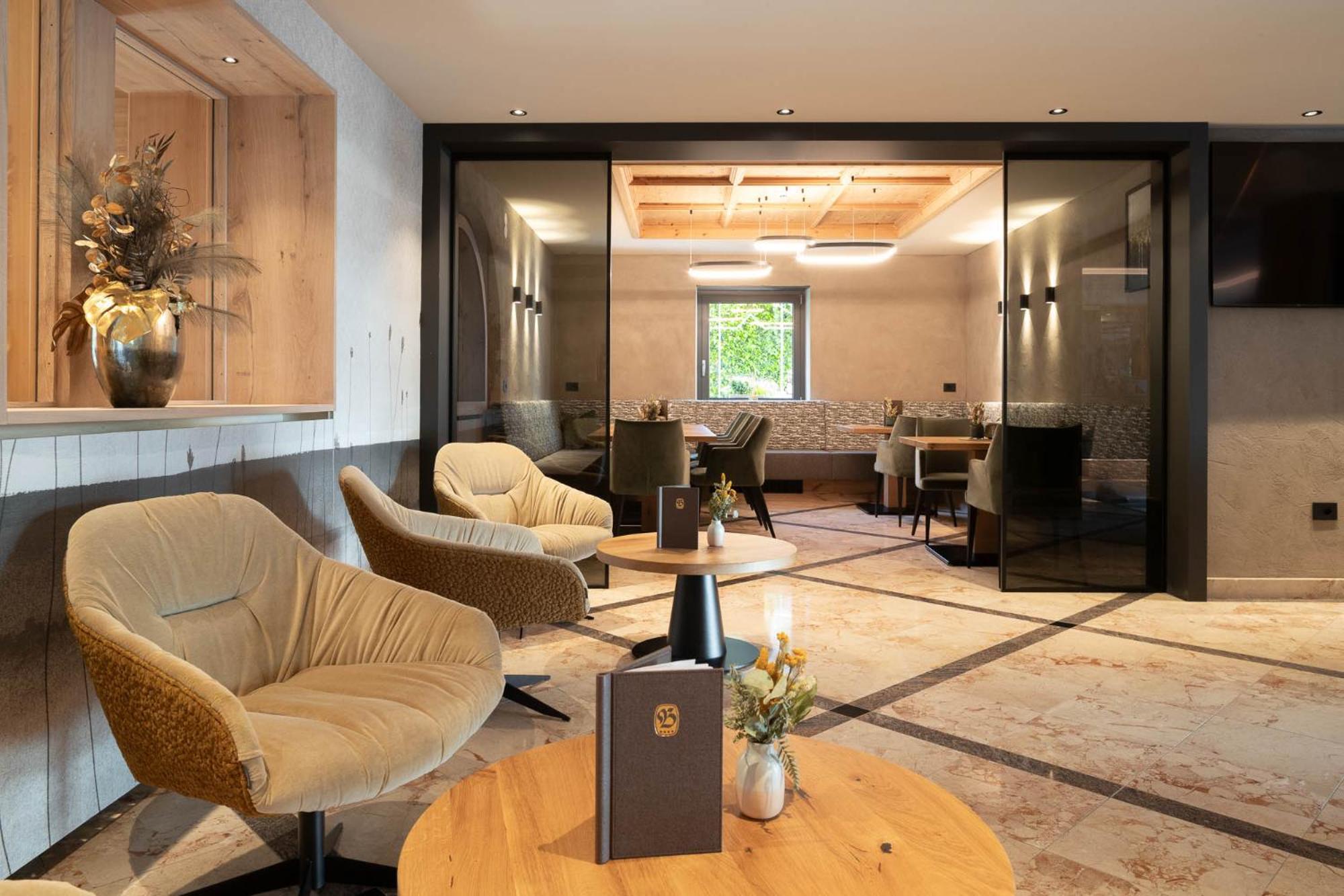 Hotel Burggraeflerhof Merano Kültér fotó