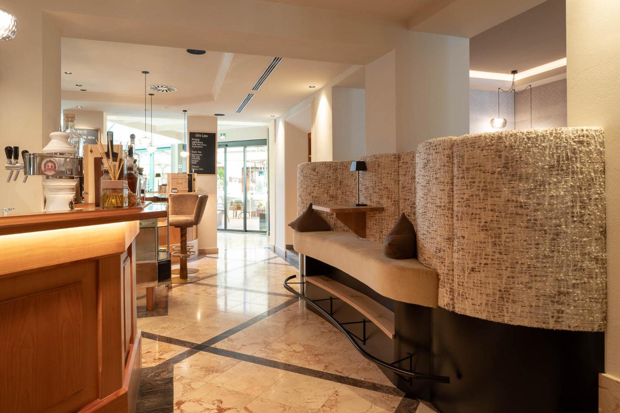 Hotel Burggraeflerhof Merano Kültér fotó