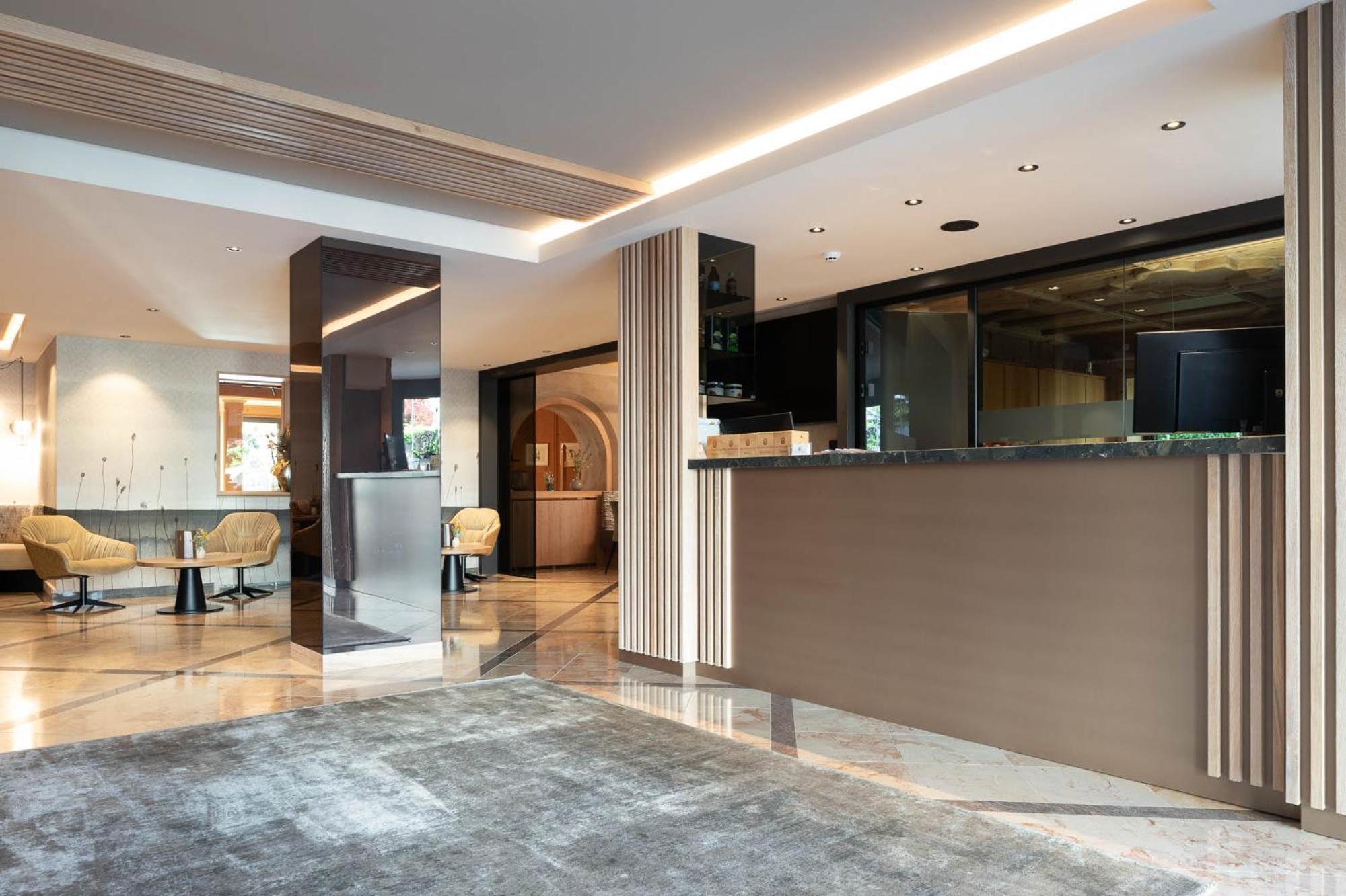 Hotel Burggraeflerhof Merano Kültér fotó