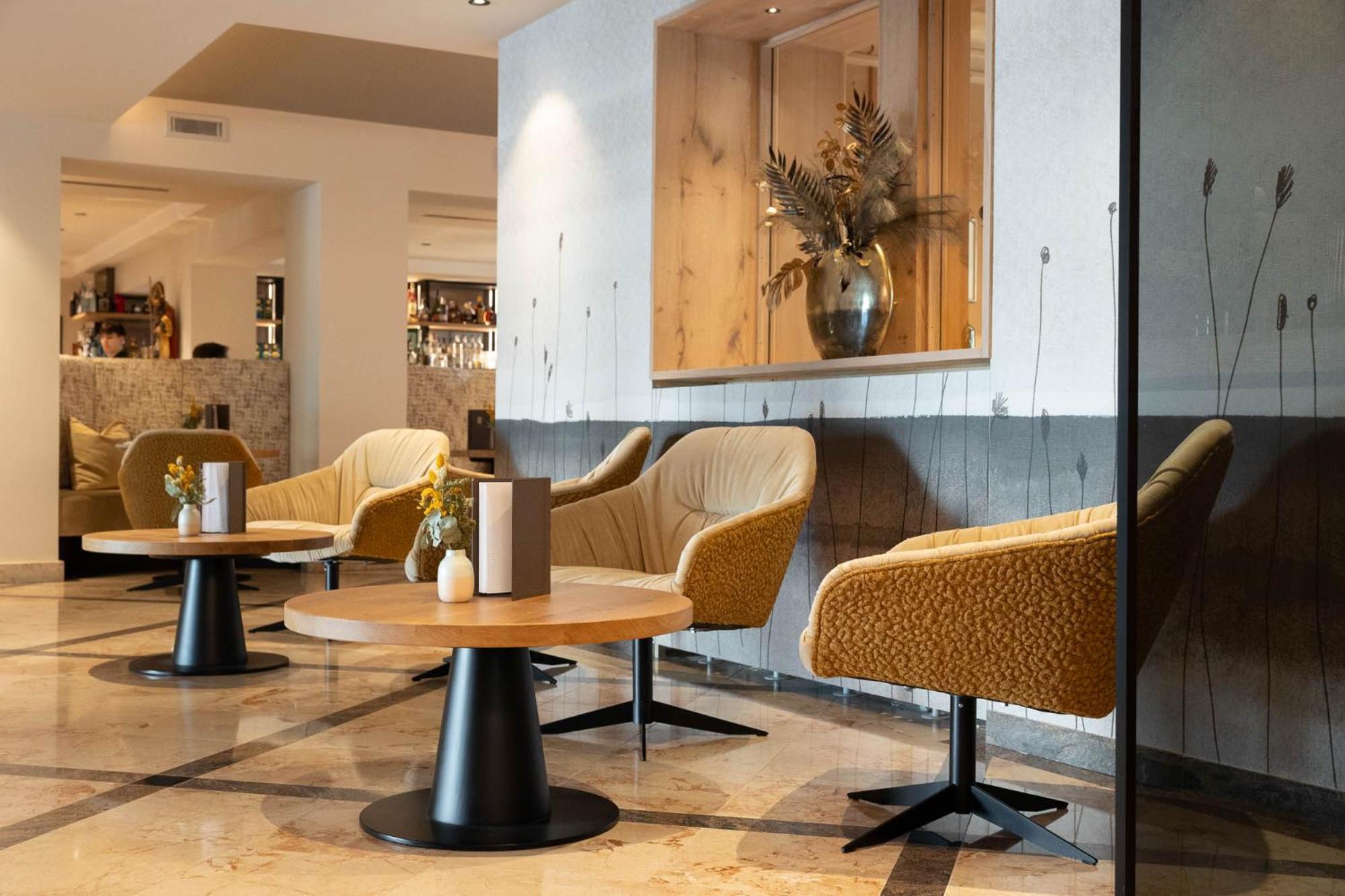 Hotel Burggraeflerhof Merano Kültér fotó